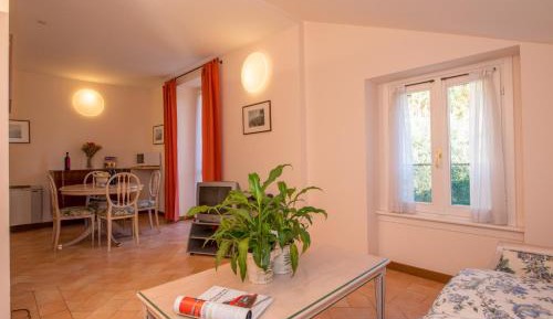 Large One-Bedroom Apartment