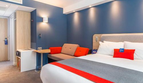 Standard Double Room with Free Hot Breakfast