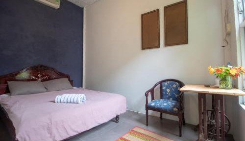 Queen Room with Garden View