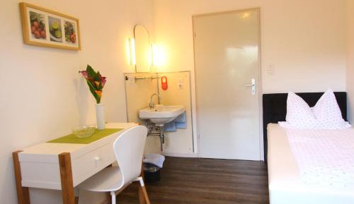 Single Room with Shared Bathroom and Balcony