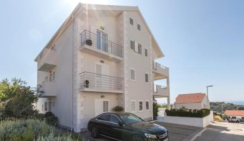 Deluxe Suite with Sea View