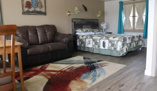 Deluxe Queen Room