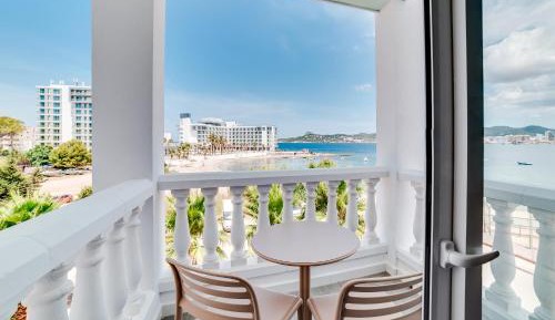 Studio with Sea View