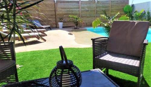 Bungalow with Patio