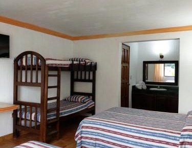 Family Room (5 Adults)