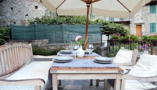 Two-Bedroom Apartment with Lake View (5 Adults) - Borgo 1