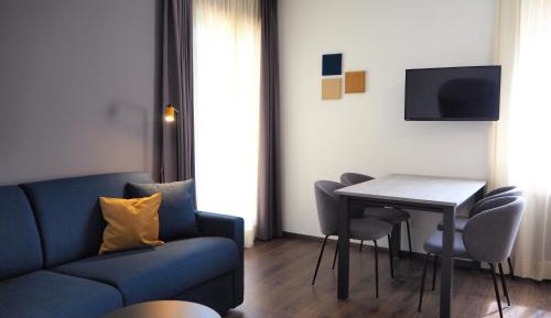 Studio with Sofa Bed