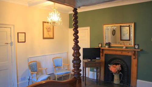 Superior Double Room with Four Poster Bed