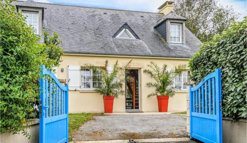 Three-Bedroom Holiday Home 