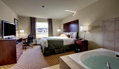 King Suite with Hot Tub - Non-Smoking