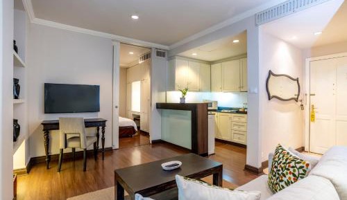 Studio Apartment
