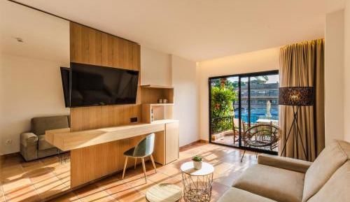 Suite with Spa Access