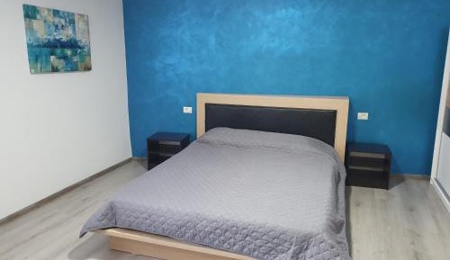 Standard Double Room with Shared Bathroom