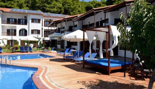 Superior Two-Bedroom Apartment with garden view