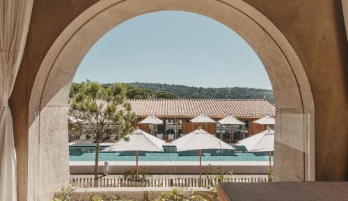Suite with Pool View