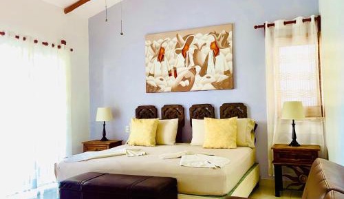 Deluxe Suite with Spa Bath