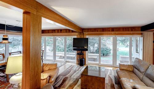 Four bedroom holiday home 