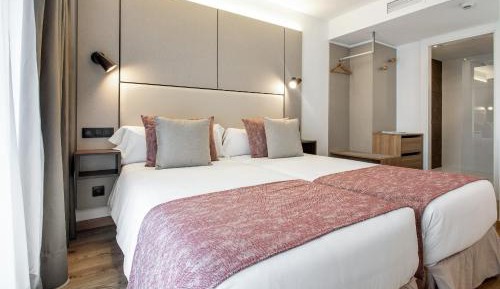 One-Bedroom Apartment (2 People)