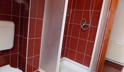 Economy Triple Room