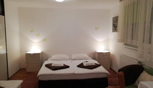 Triple Room with Shared Bathroom