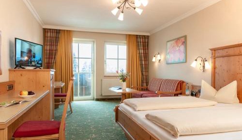 5-Bed Room