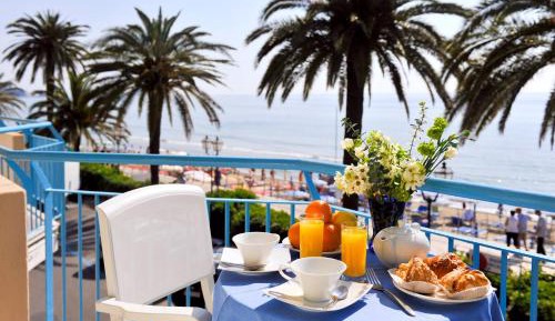 Studio Apartment with Sea View