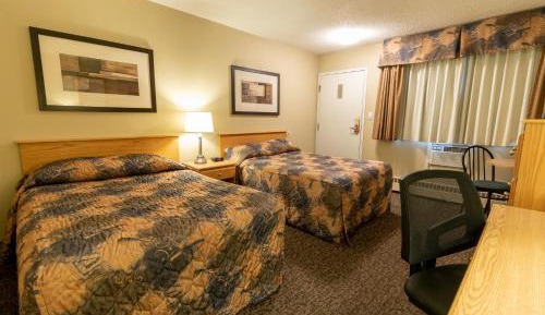 Queen Room with Two Queen Beds - Non-Smoking