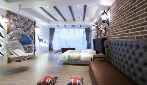 Quadruple Room with Mountain View