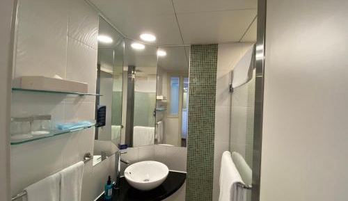 Standard Room with Two Single Beds