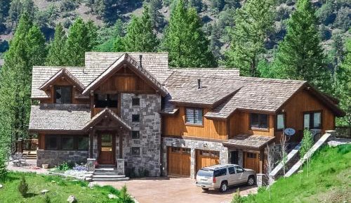 Four bedroom holiday home 