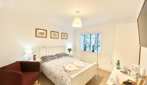 Double Room with Private Bathroom