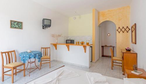 Apartment with Sea View (2 Adults)