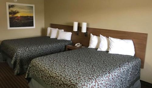 Queen Room with Two Queen Beds - Smoking