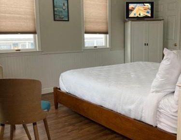 Standard King Room