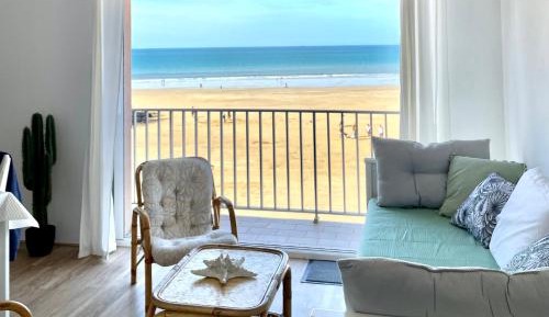 Studio with Sea View
