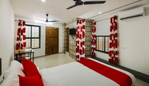 Deluxe King Suite