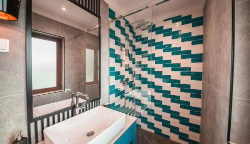 Deluxe Double Room with Balcony and Sea View