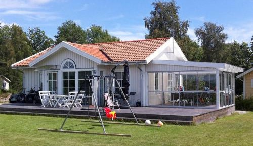 Two-Bedroom Holiday Home
