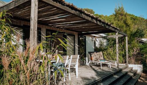 Two-Bedroom Premium Hut - Ré
