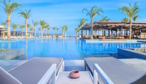 Superior Queen Bay View