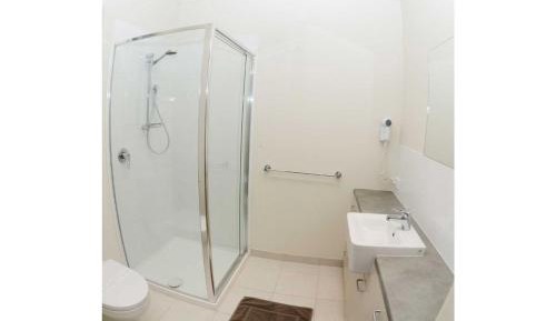 Superior Studio Access Cabin