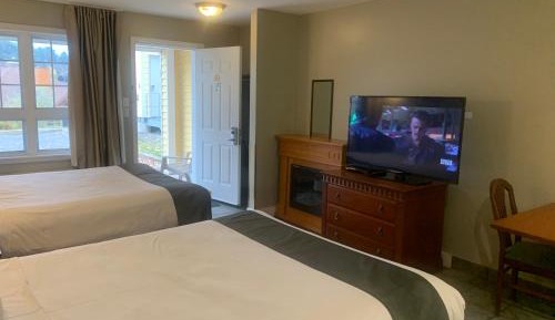 Queen Room with Two Queen Beds