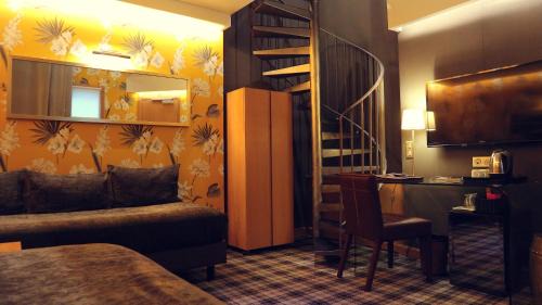 Duplex Quadruple Room