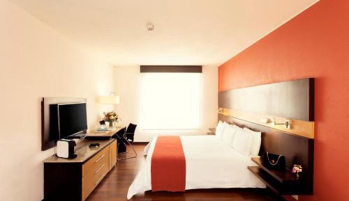 Standard Queen Room