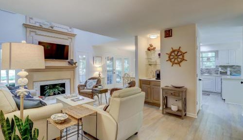 Three-Bedroom Townhouse