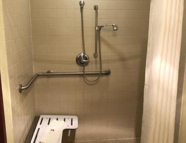 Queen Room - Mobility Access/Non-Smoking