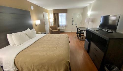 King Room - Non-Smoking