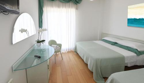 Superior Triple Room with Sea View