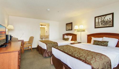Standard Queen Room