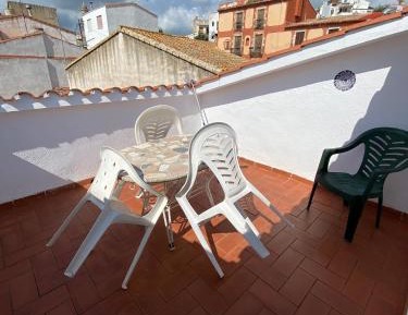 Two-Bedroom Apartment with Terrace (2-4 Adults)